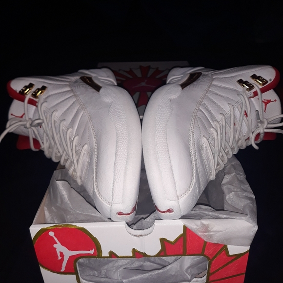 Jordan Retro 12 fiba sz 9.5 like new - Picture 9 of 11